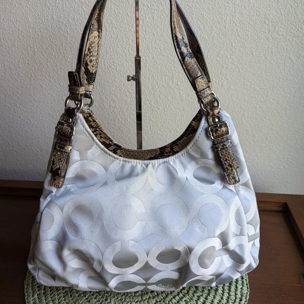 Vintage Coach A1273-17689 Madison OP Art Sateen Maggie Shoulder Bag Y2K Fashion - Picture 3 of 11